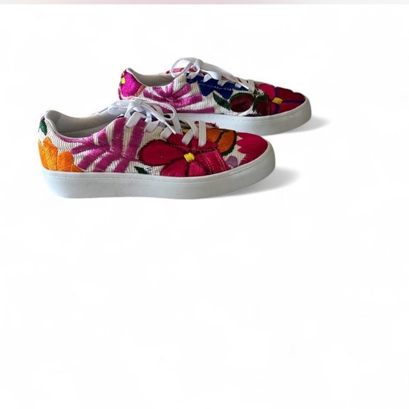 No Label Shoes - Embroidered Floral Women's Sneakers - Pink and Multicolor